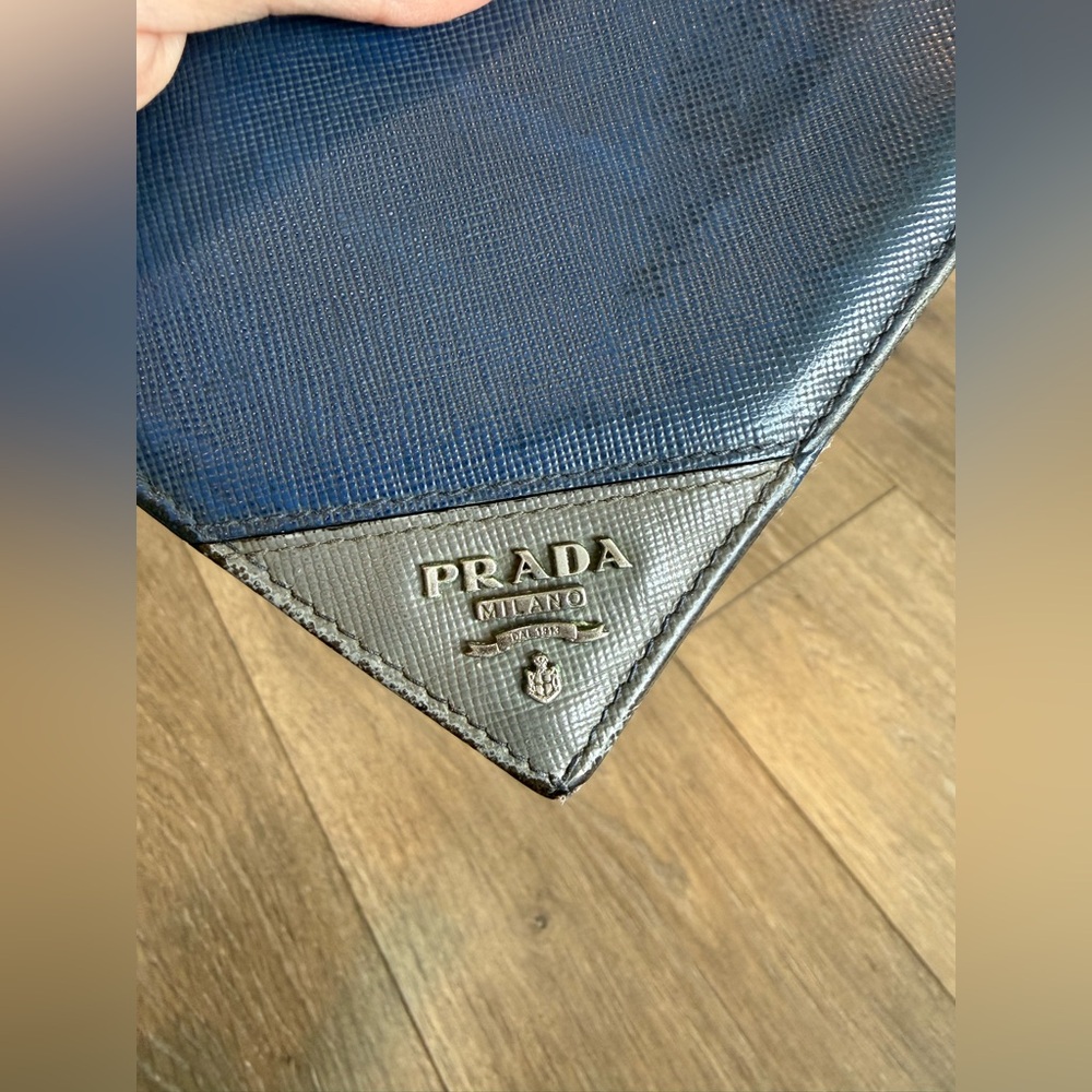 Vintage Prada Blue Leather Wallet - Picture 4 of 16